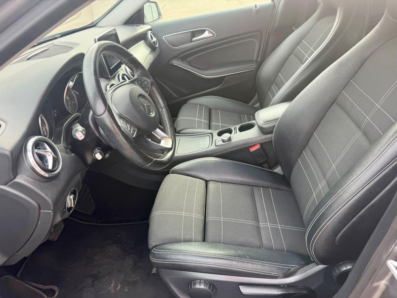 Mercedes GLA180d 197.000km 2016 euro6 neopatentati