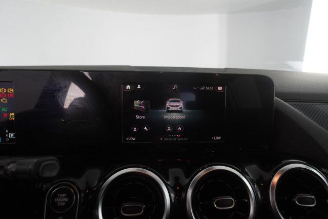 MERCEDES-BENZ CLA sse GLA GLA 180 d Automatic Premium