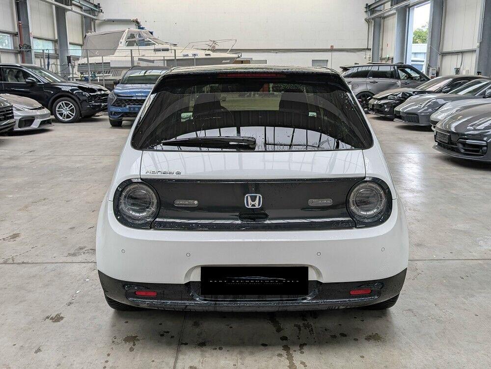 Honda e Advance 35kWh LED PANO ACC 360-KAM