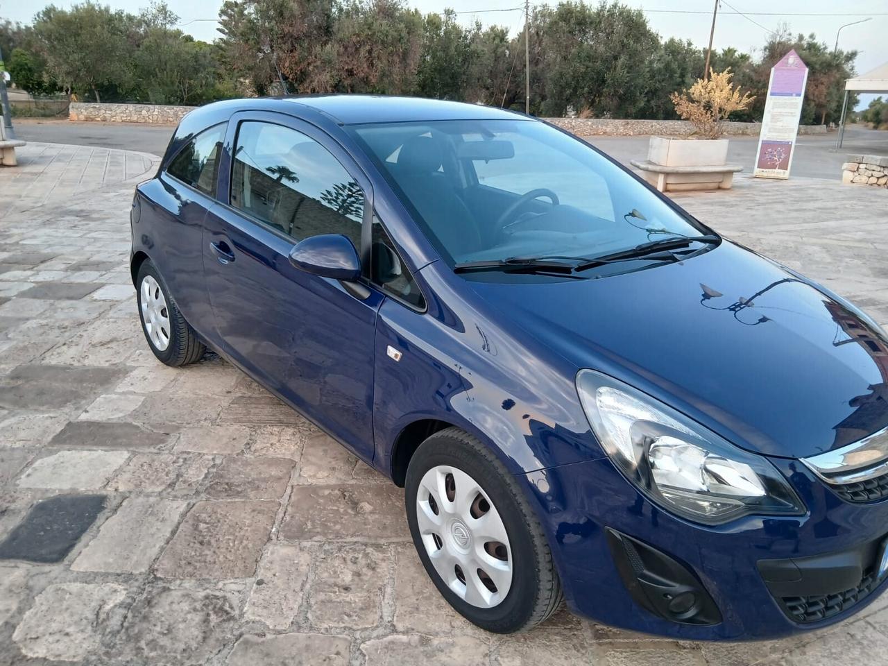 Opel Corsa 1.2 85CV 3 porte GPL-TECH Edition