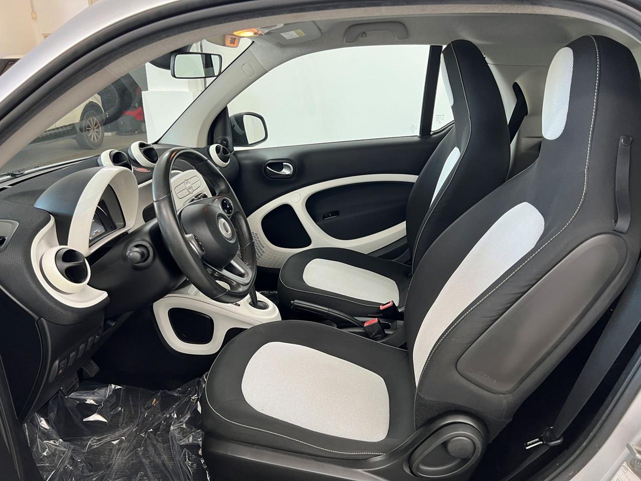 SMART Fortwo III 2015 Fortwo 1.0 Passion 71cv twinamic