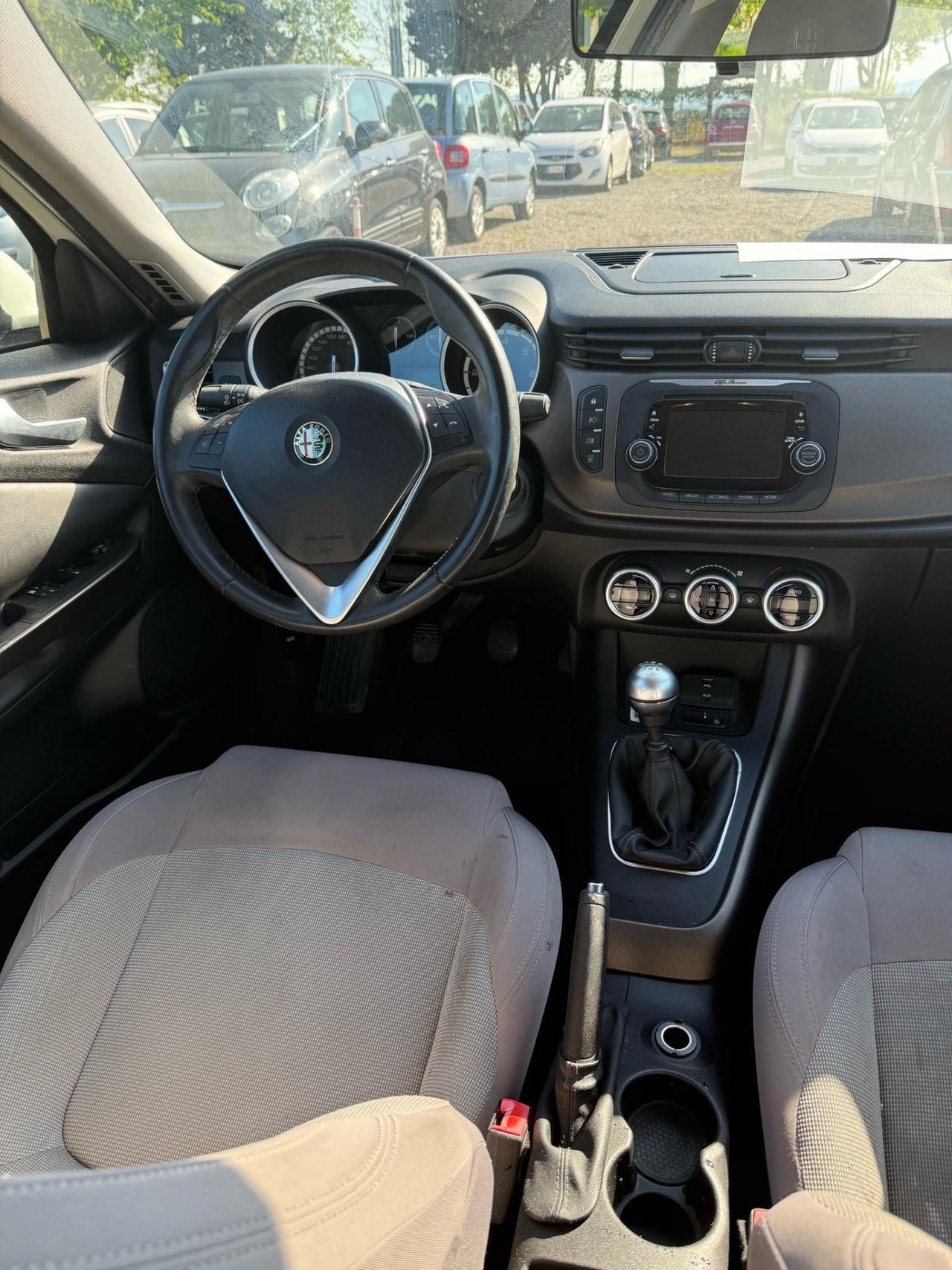 Alfa Romeo Giulietta 1.6 JTDm-2 105 CV Distinctive