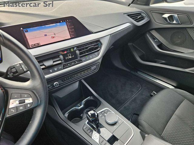 BMW 116 Serie 1 116d Business Advantage auto - GG933HX