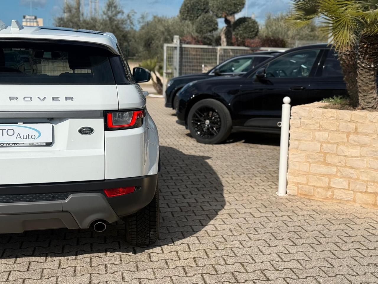 Range Rover Evoque 2.0 TD4 150 CV 5p. SE Bicolo *Tetto