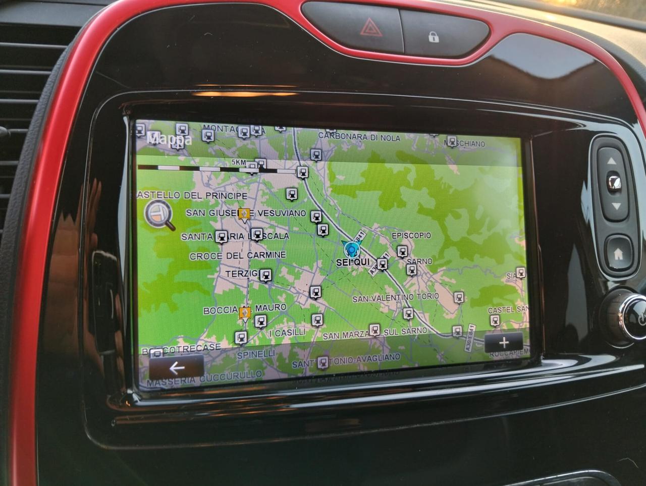 Renault Captur 1.5 DCI 90cv Hypnotic 2017 Sinistrata