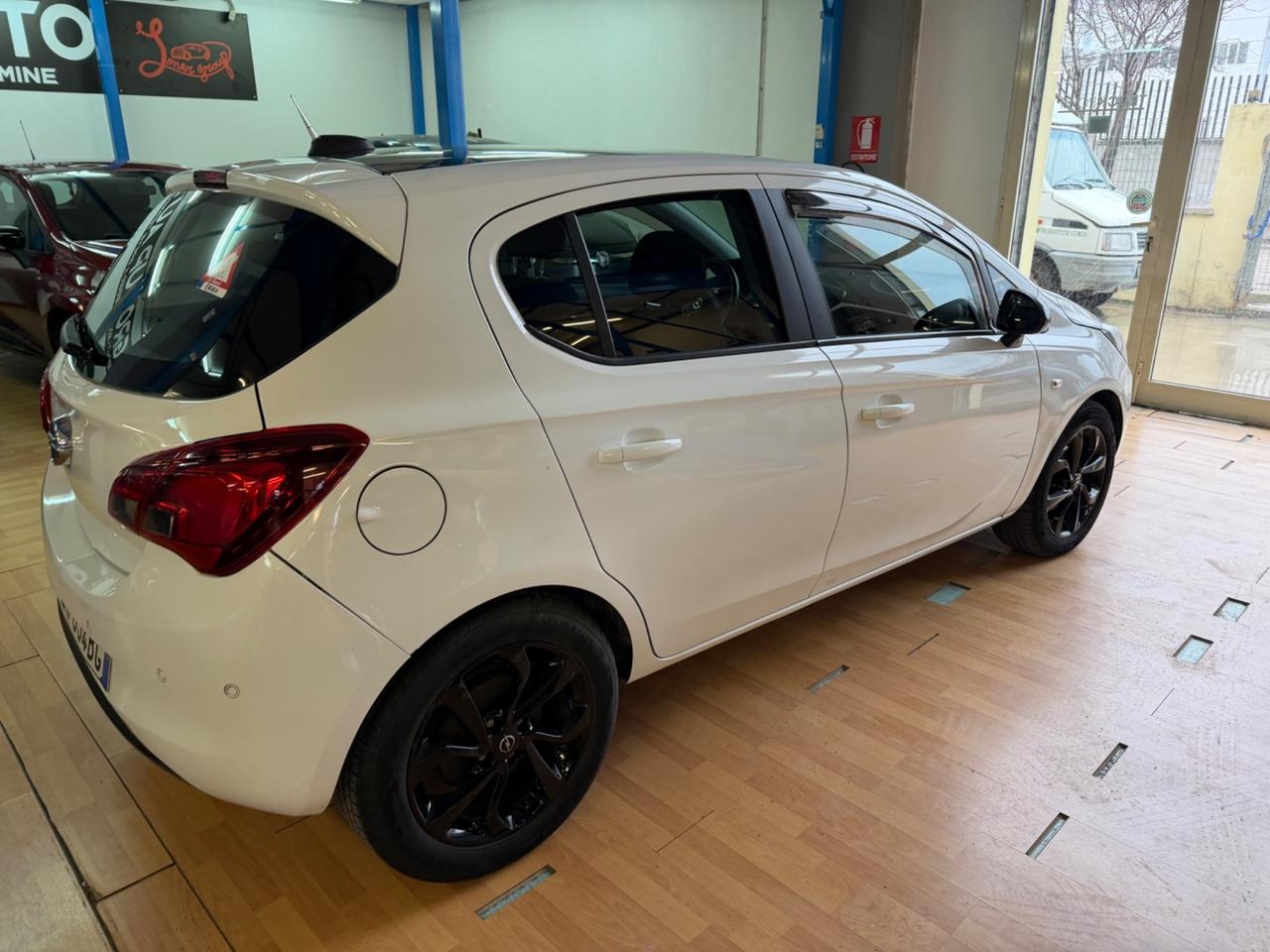 Opel Corsa 1.4 benz FULL OPT 2017 Automatic
