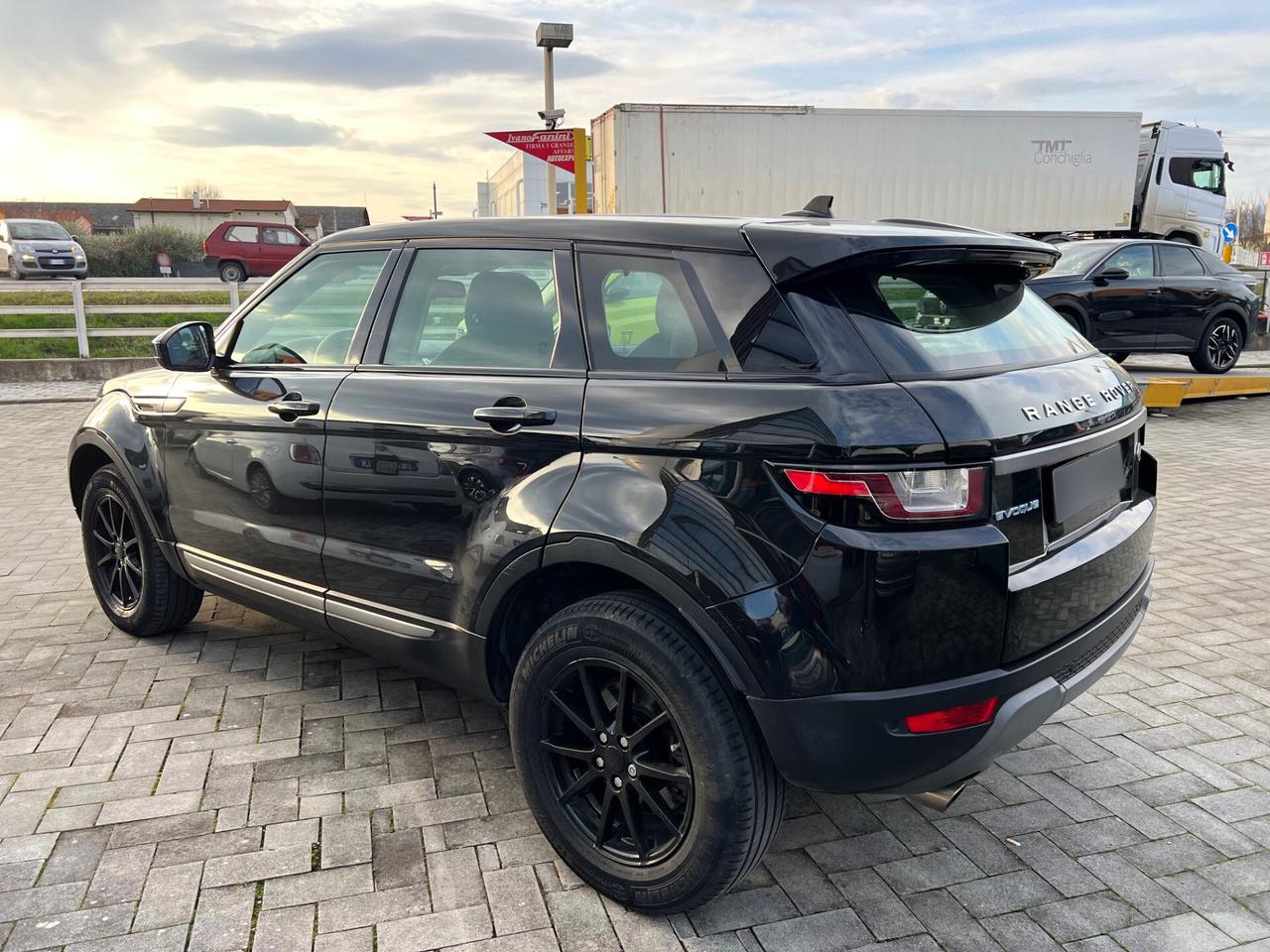Land Rover Range Evoque 2.0 TD4 150 CV 5p. Pure
