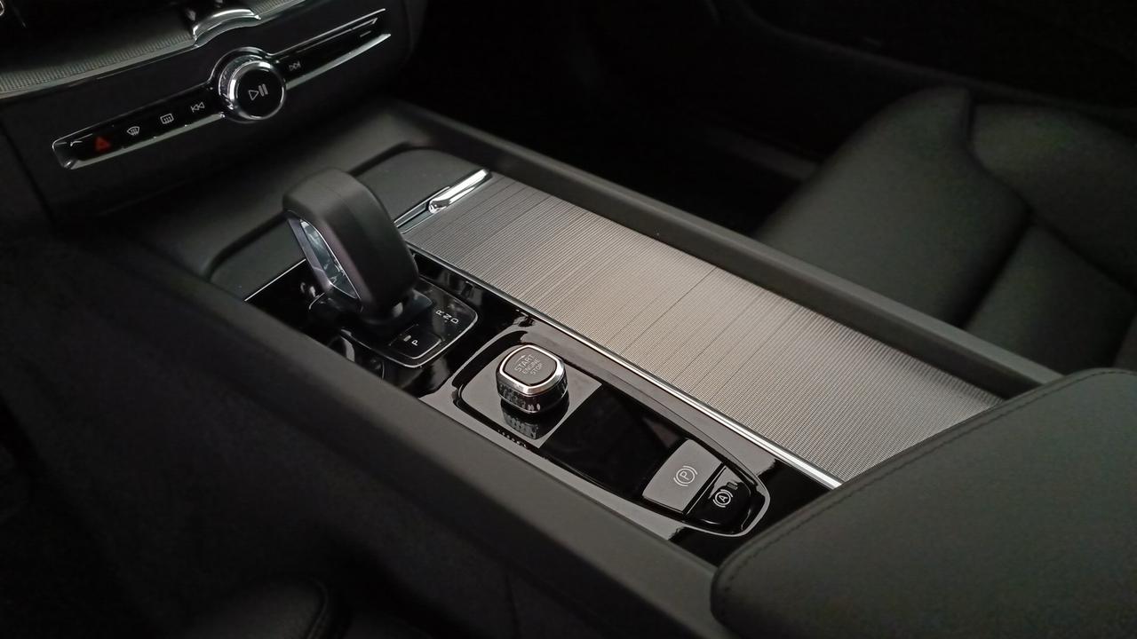 VOLVO XC60 2.0 t6 phev Plus Bright awd auto