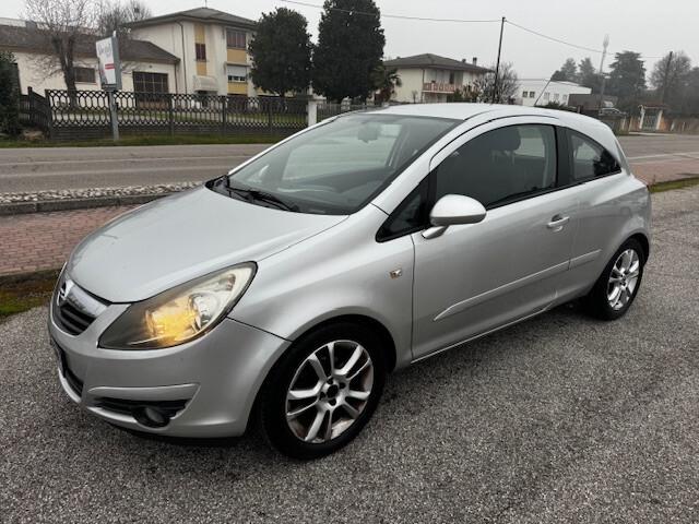 Opel Corsa 1.3 CDTI 75CV 3 porte Club-OK NEOPATENTATI