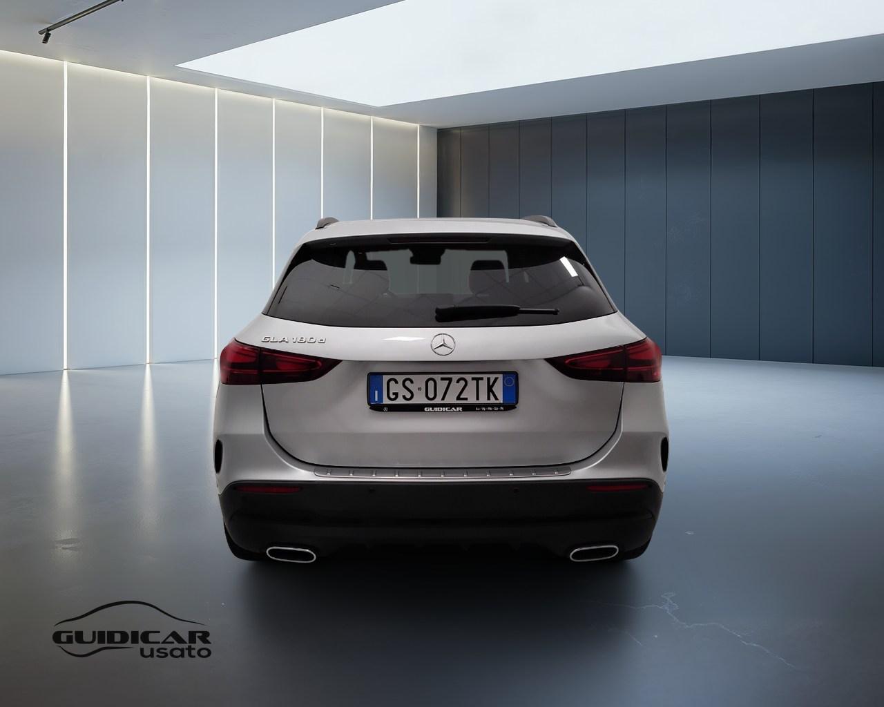 Mercedes-Benz GLA-H247 2023 - GLA 180 d AMG Line Advanced Plus auto