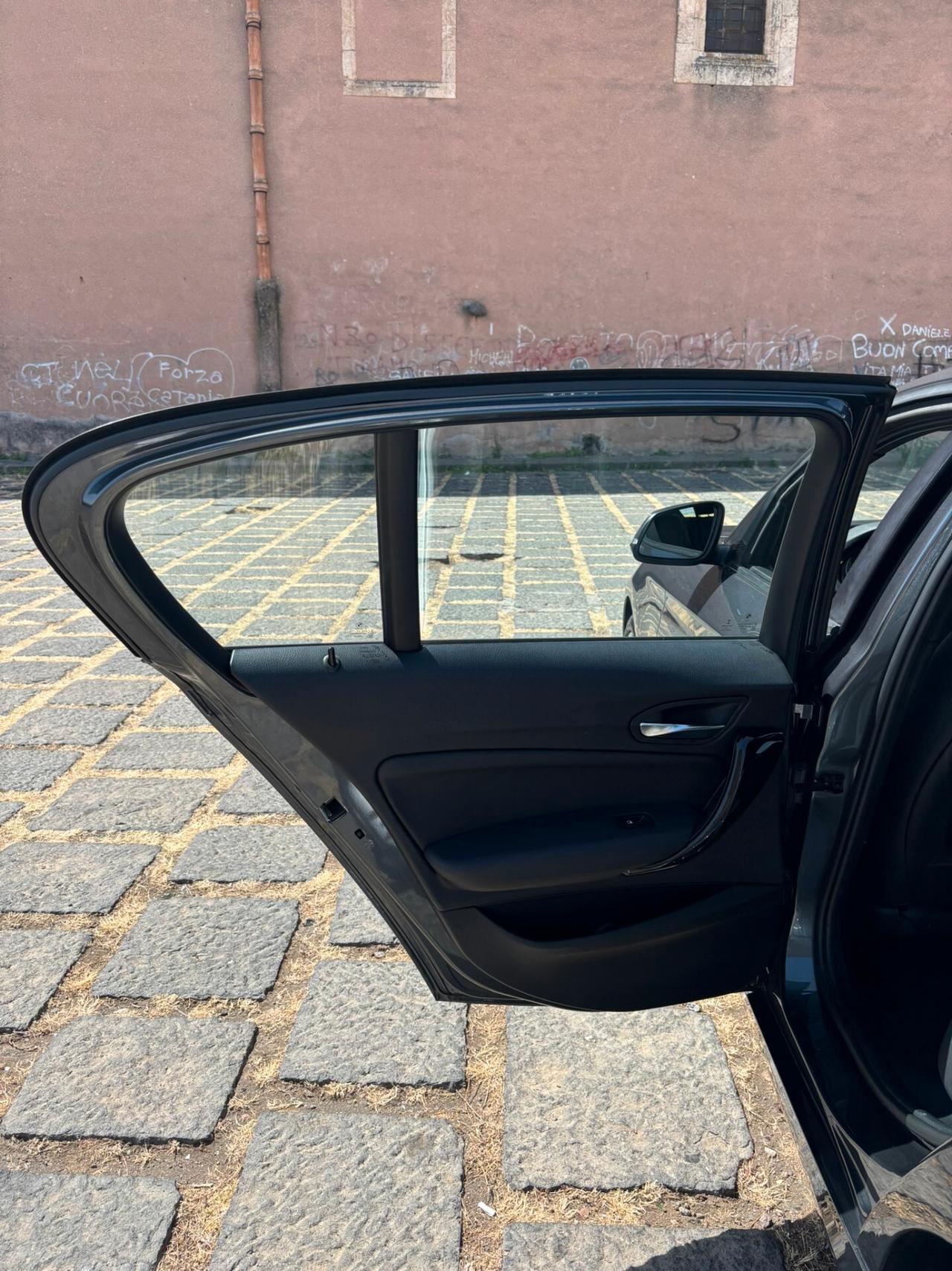 BMW 1er 118d xDrive Advantage