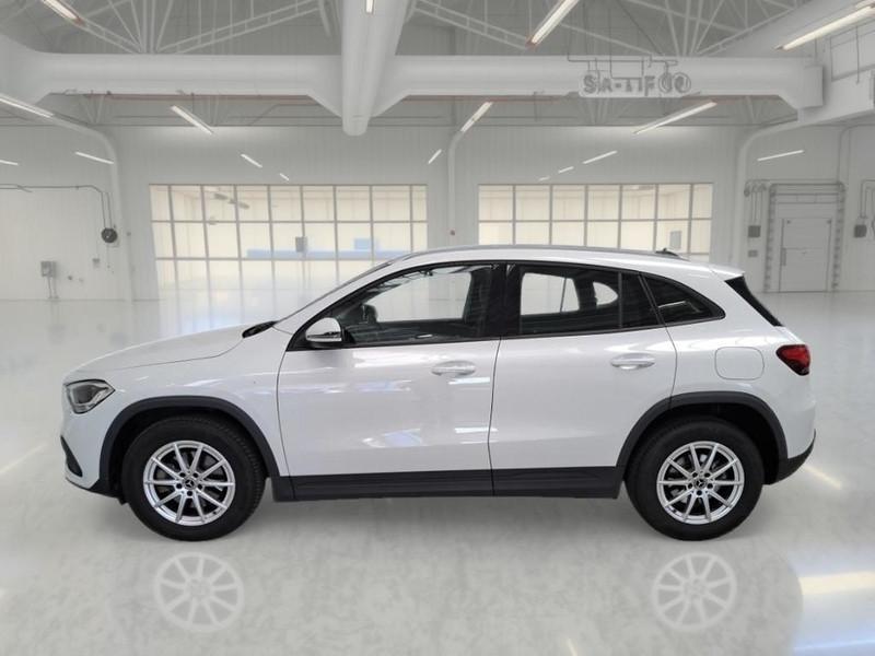 MERCEDES-BENZ GLA 180 D AUTOMATIC BUSINESS CROSSOVER
