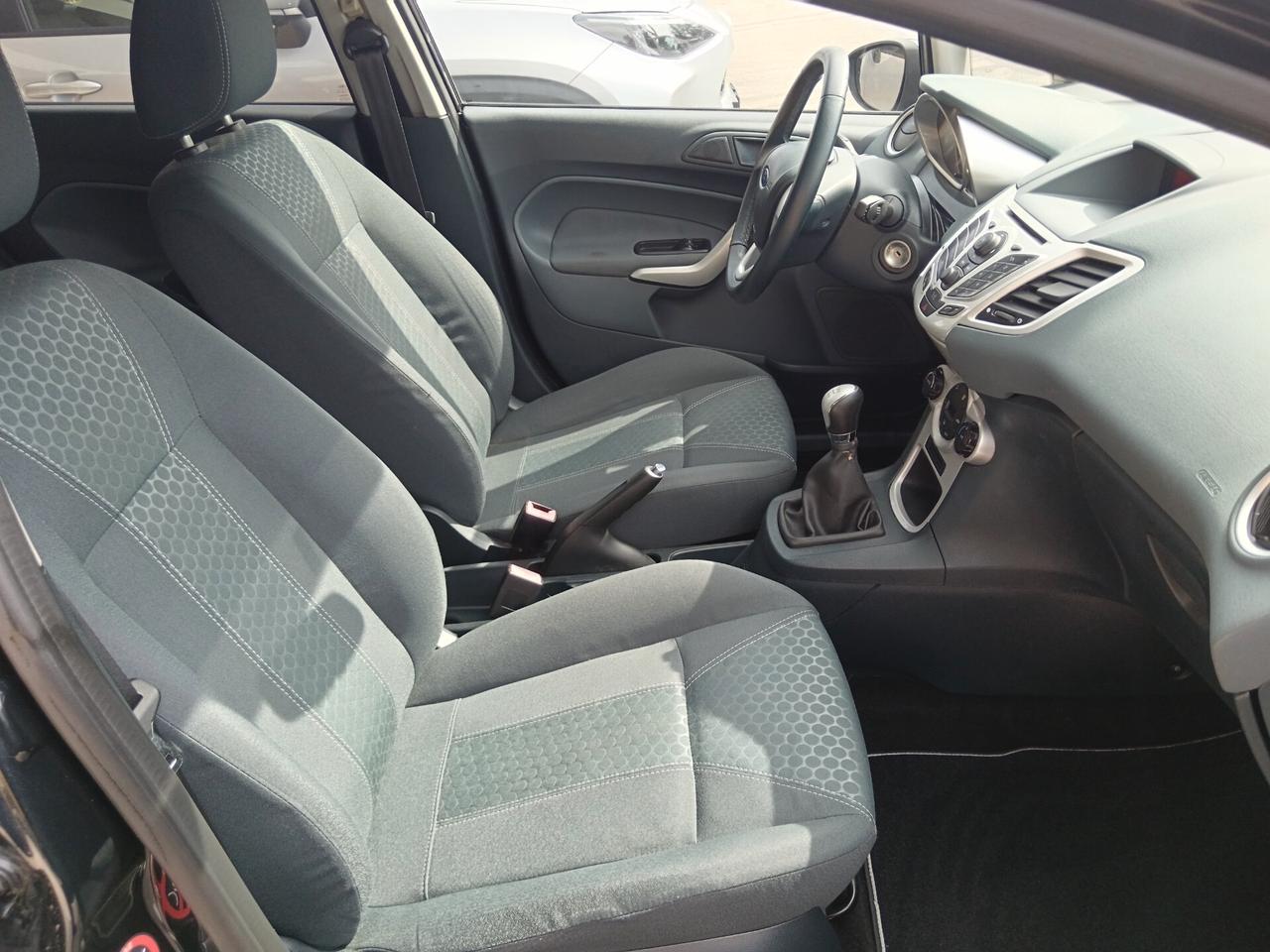 Ford Fiesta 1.4 TDCI 68CV TITANIUM NUOVISSIMA