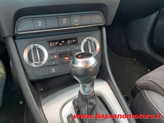 AUDI Q3 2.0 TDI quattro S tronic S Line