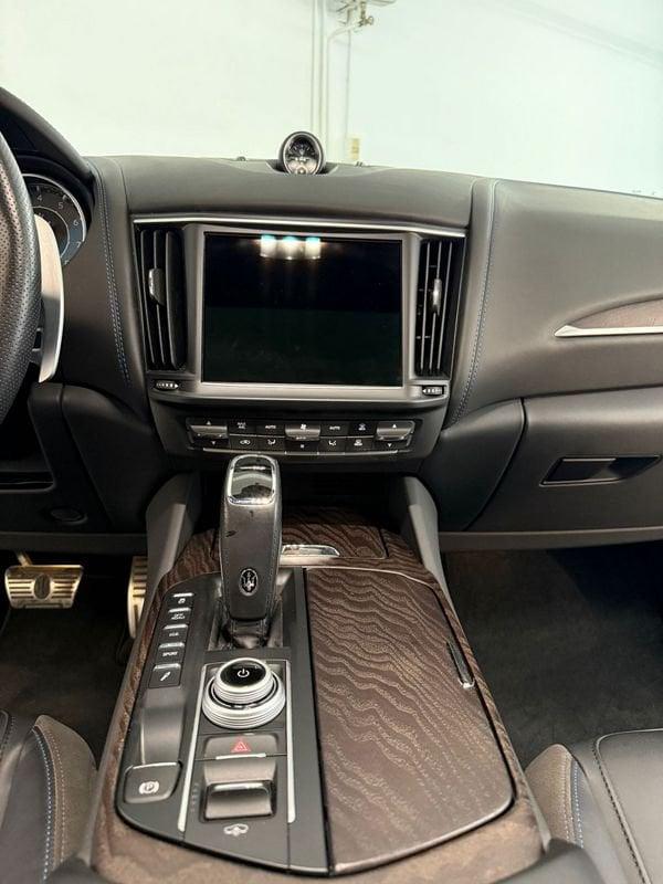 Maserati Levante 330 CV MHEV AWD GT GRANSPORT TETTO TELECAMERE