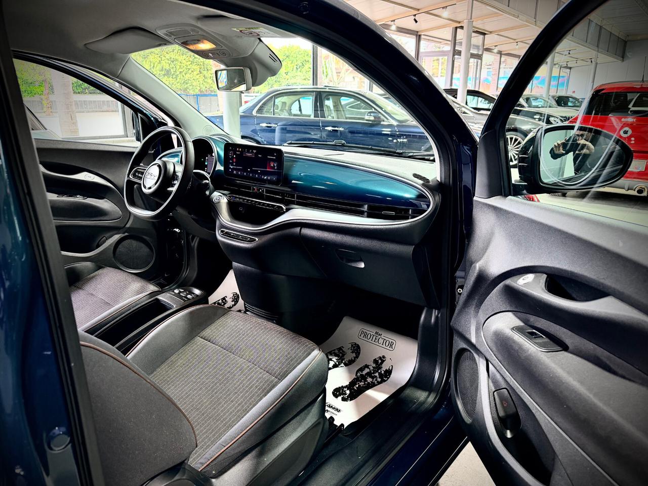 Fiat 500e Berlina 42 kWh Icon