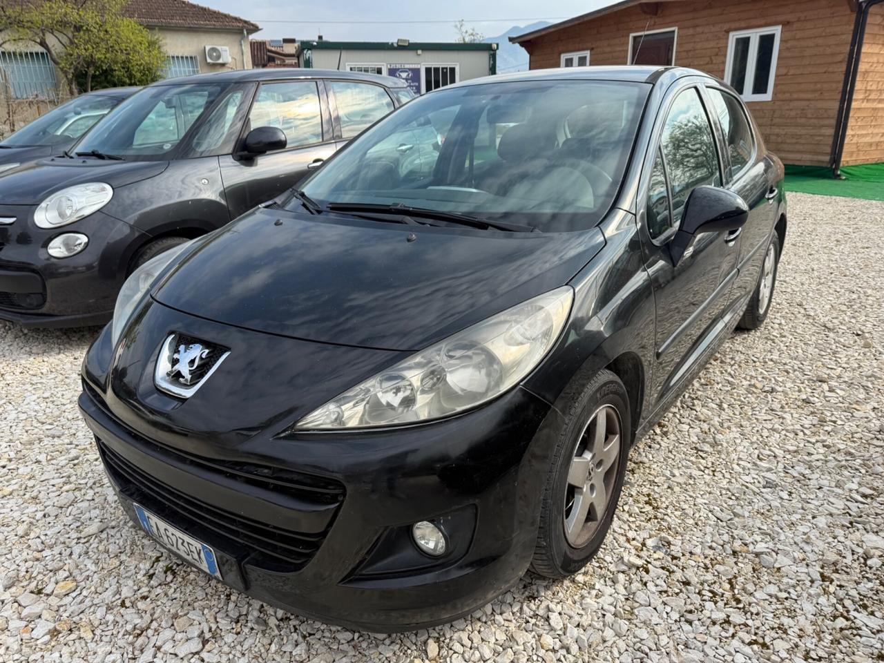 Peugeot 207 1.6 HDi 90CV 5p.neopatentati