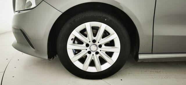 MERCEDES-BENZ A 220 d Automatic Business