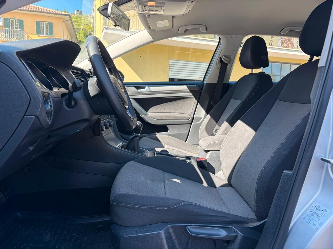 Volkswagen Golf 1.6 TDI 5p. Highline BlueMotion Technology