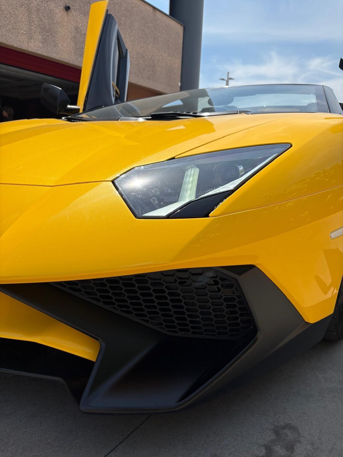 Lamborghini Aventador 6.5 V12 LP750-4 Superveloce Roadster