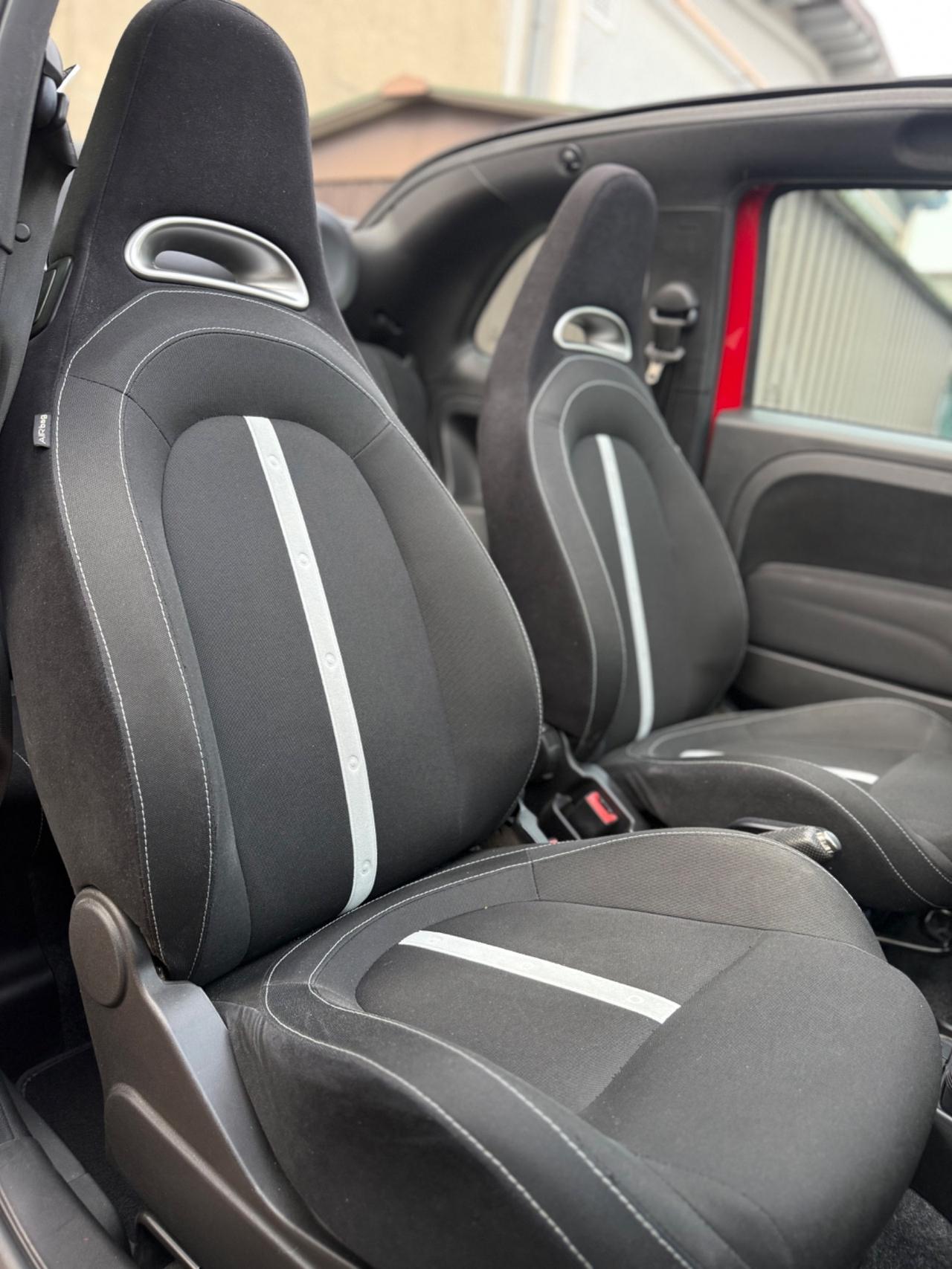 Abarth 500 C 1.4 Turbo T-Jet MTA Bicolore