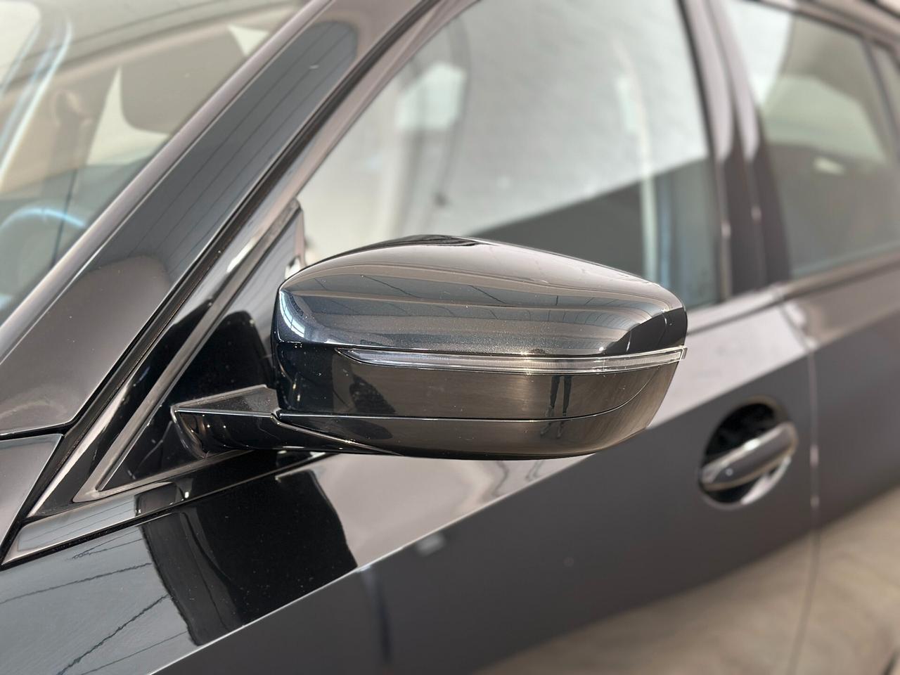 BMW 316 d Touring MHEV auto