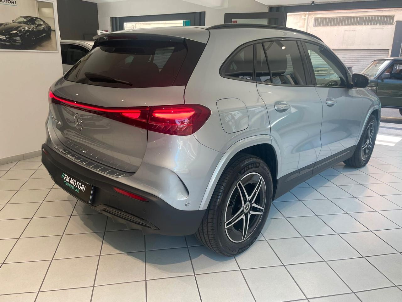 Mercedes-benz EQA 250+ AMG Line Advanced