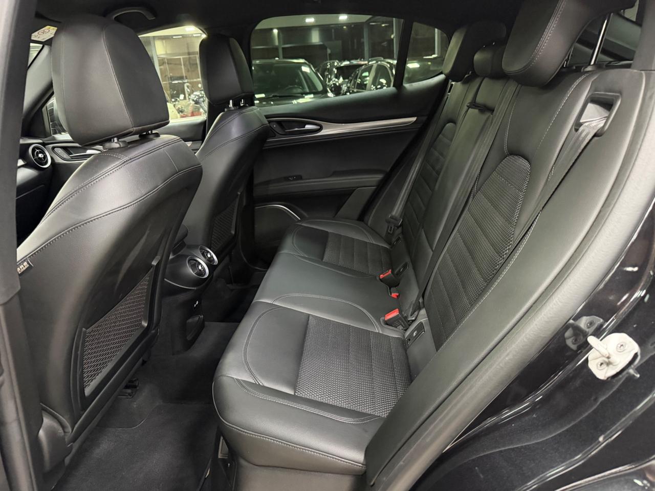 Alfa Romeo Stelvio 2.2 MJT160 CV Sprint 2023