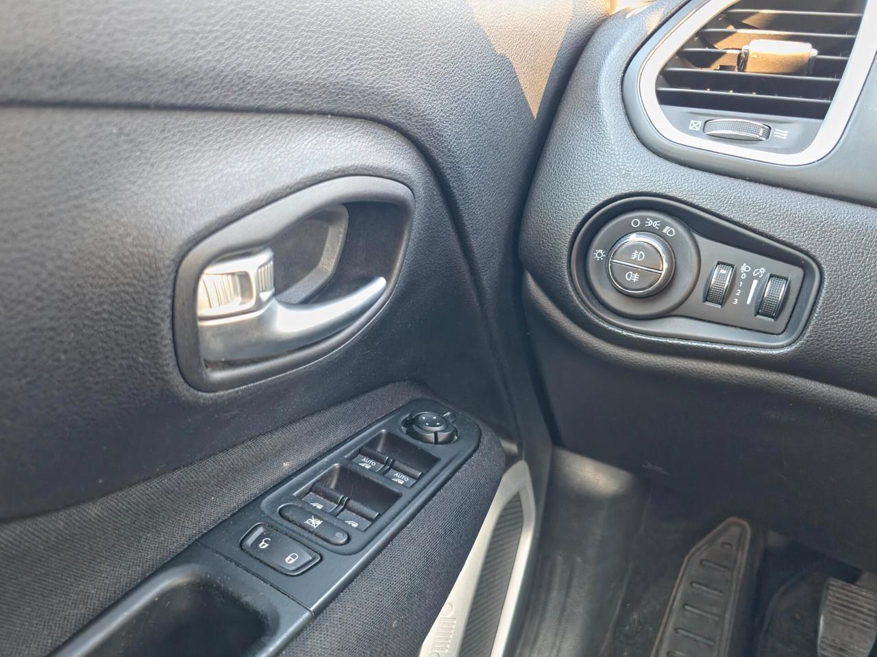Jeep Renegade 1.0 T3 Longitude CV-120 E6 Manuale NEO 2020