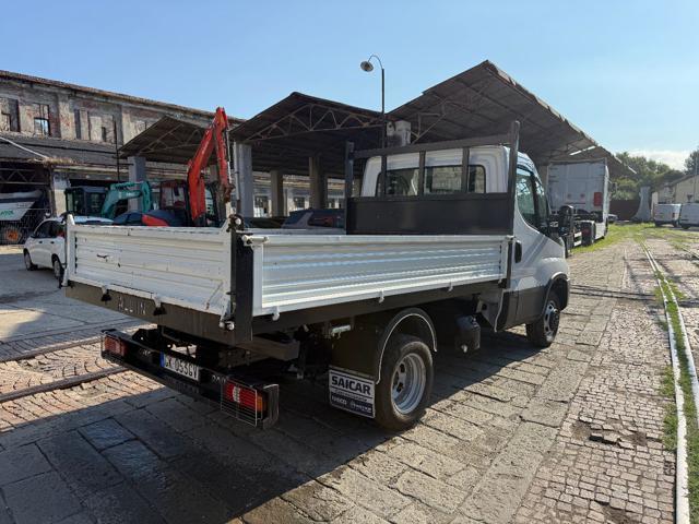IVECO Daily 35C16H BTor 3.0 HPT PC-RG Cabinato