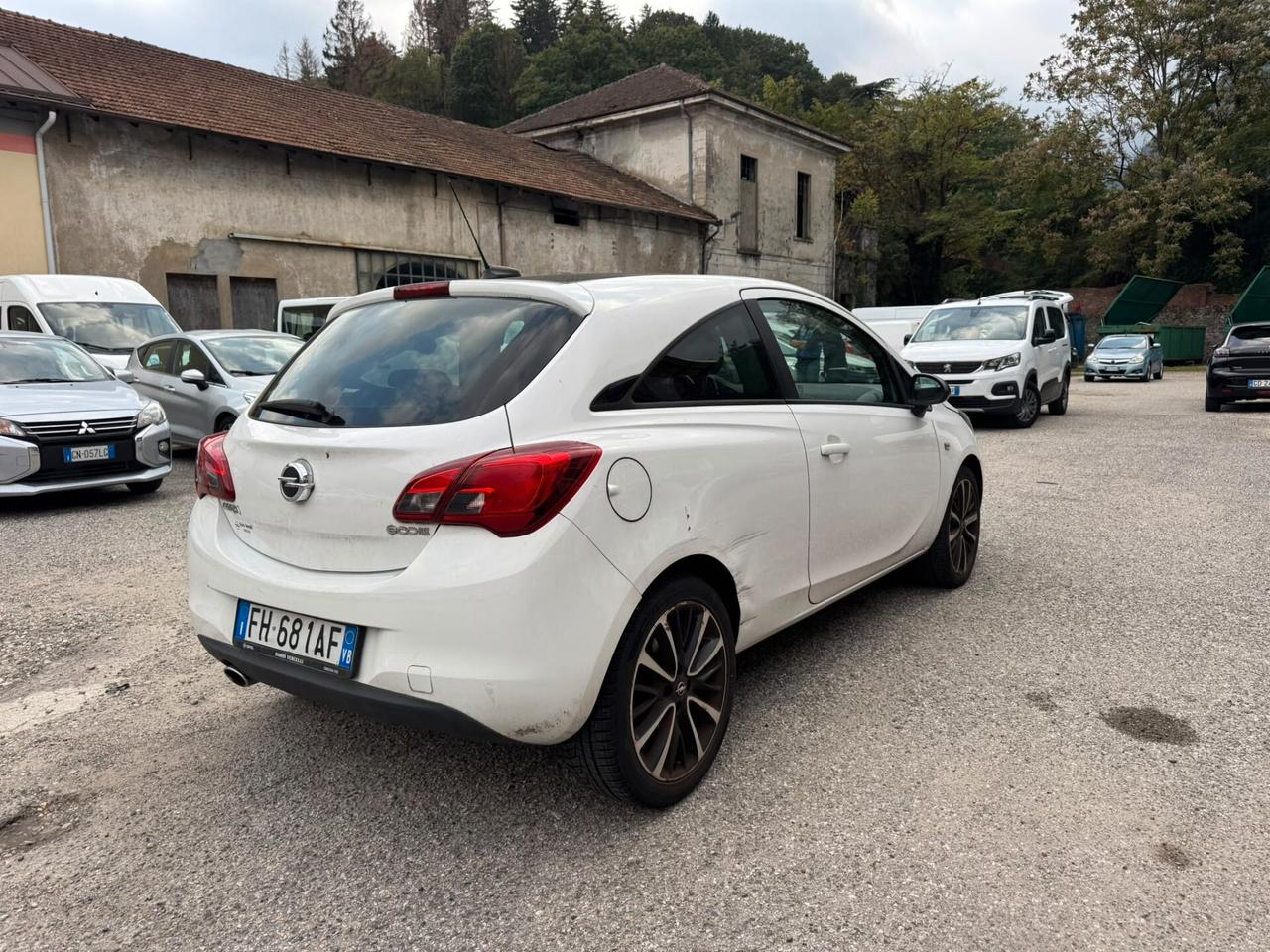 Opel Corsa 1.3 CDTI ecoFLEX 95CV Start&Stop Coupé b-Color
