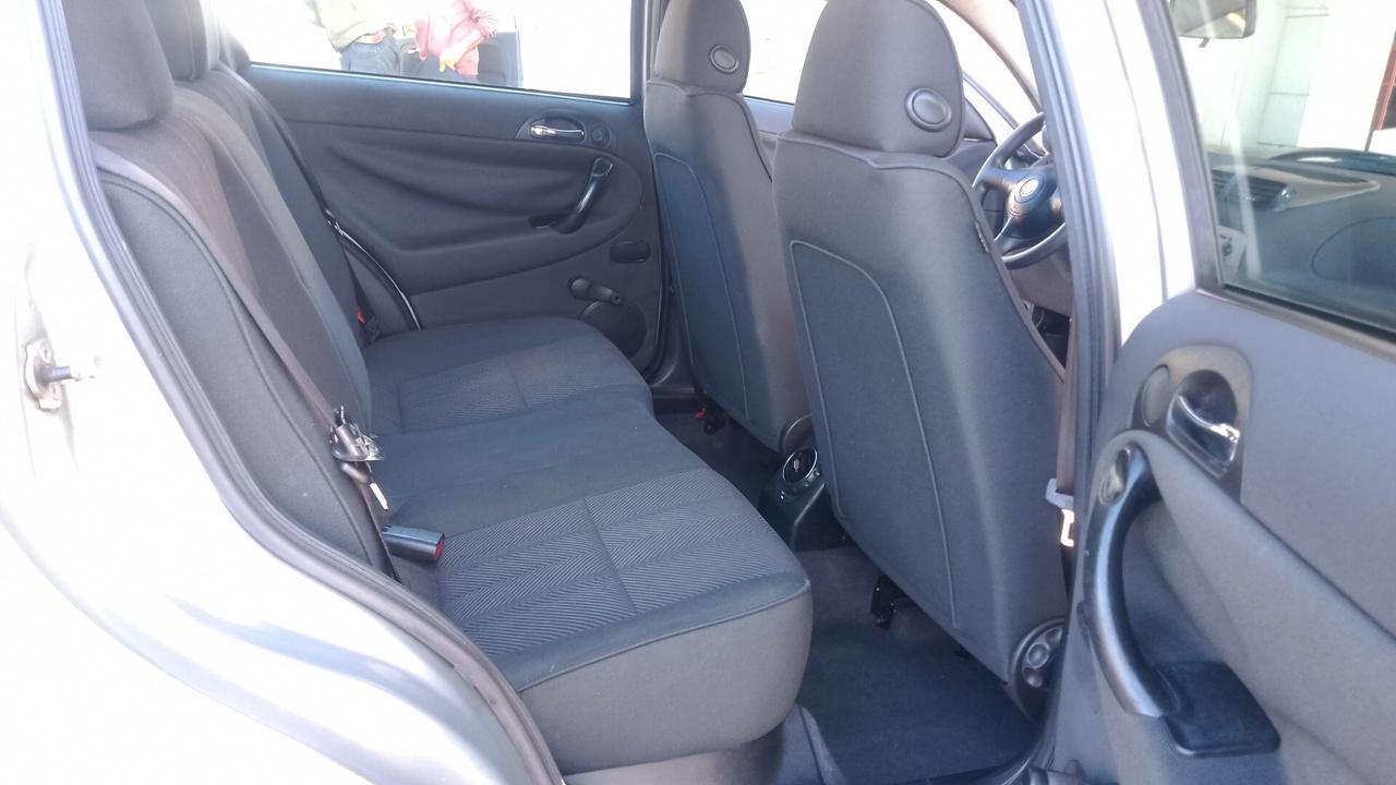 Alfa Romeo 147 1.6i 16V T.S. 84milakm Neop 5 p 03