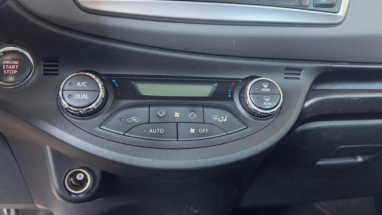 Toyota Yaris 1.4 D-4D 5 porte Lounge