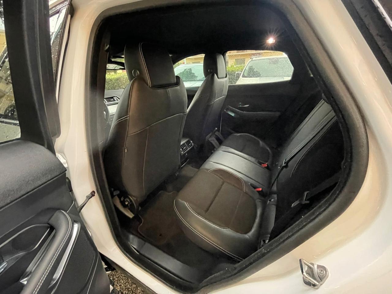 Jaguar E-Pace 2.0D 180 CV AWD R-Dynamic