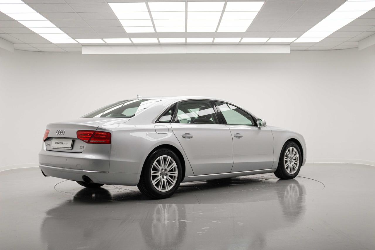 AUDI A8 L 4.2 V8 FSI QUATTRO TIPTRONIC