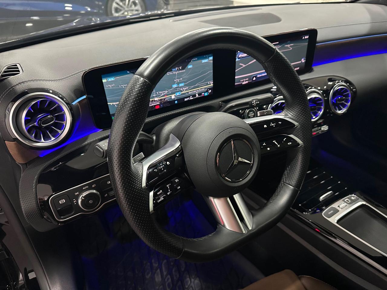Mercedes Benz CLA 200d AMG Line Premium Plus Shooting Brake 150 cv