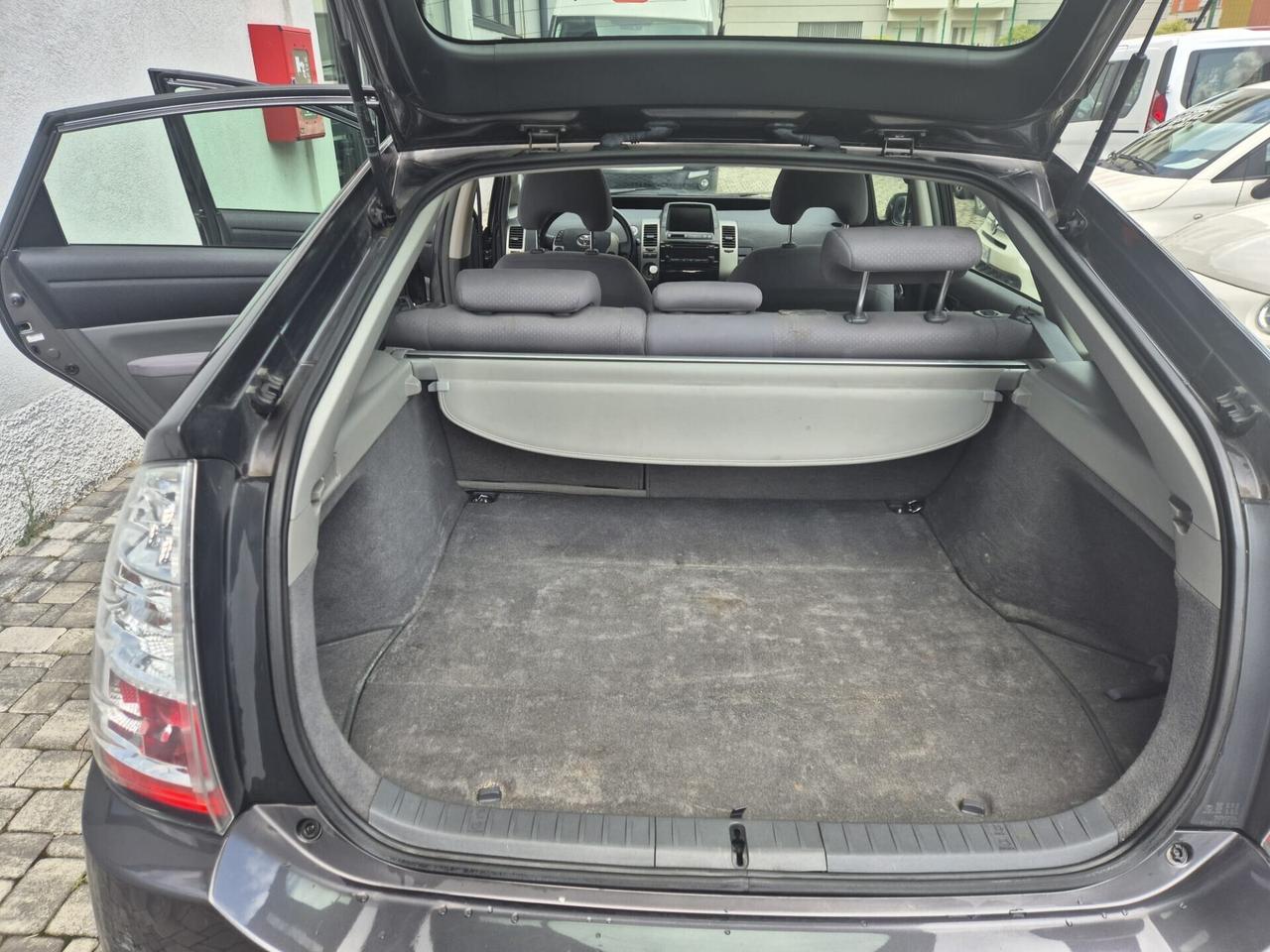 Toyota Prius 1.5i 16V IBRIDA AUTOMATICA 89000KM!!!