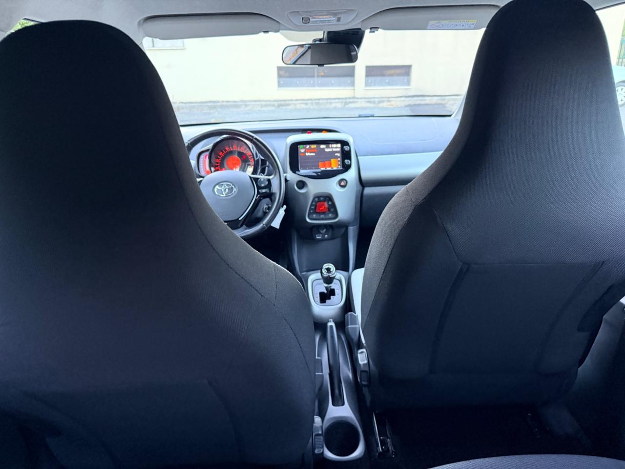 Toyota Aygo 1.0 VVT-i 69 CV 5 porte x-play TSS MMT