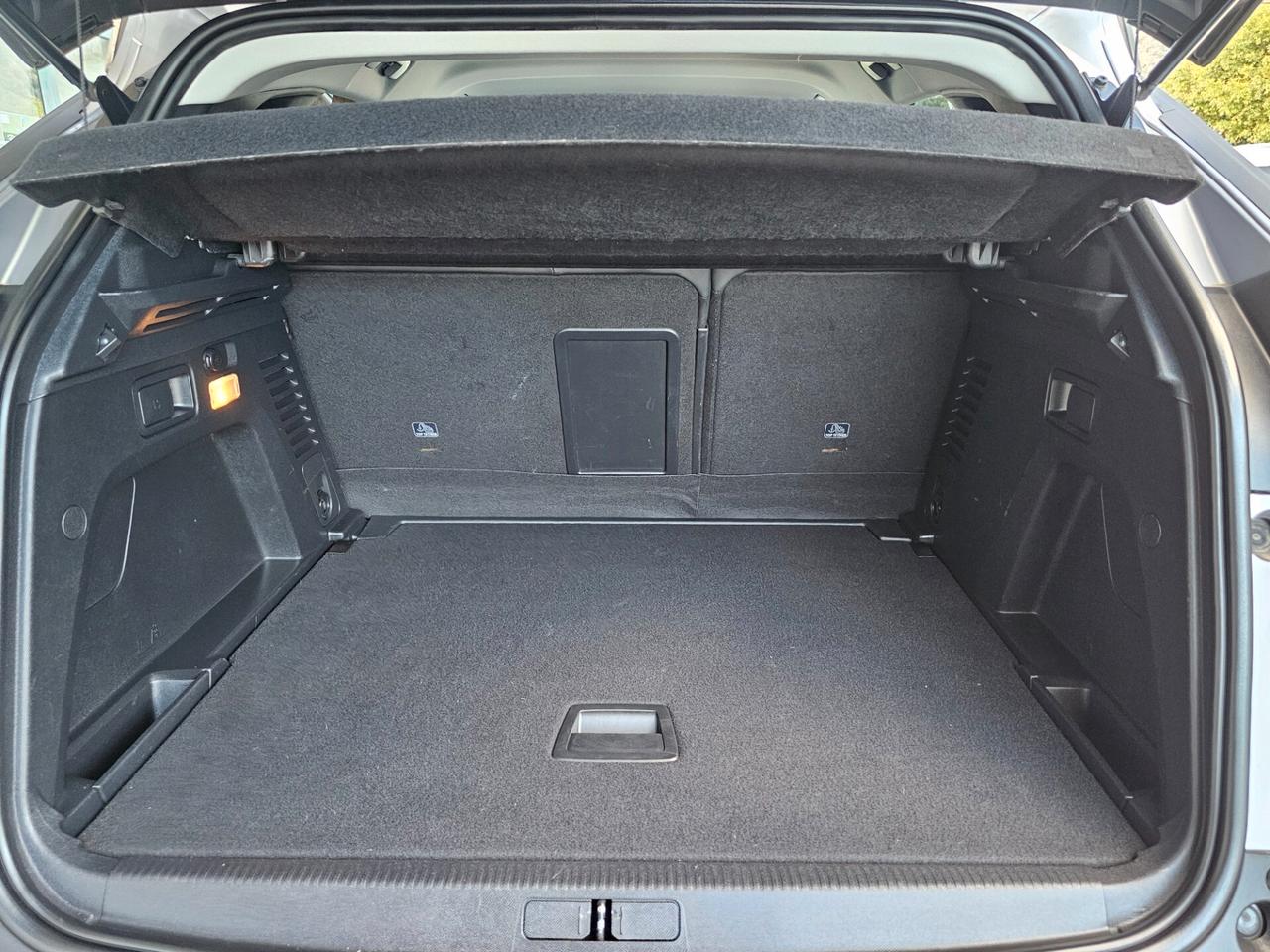 Peugeot 3008 BlueHDi 130 S&S EAT8 Allure Pack
