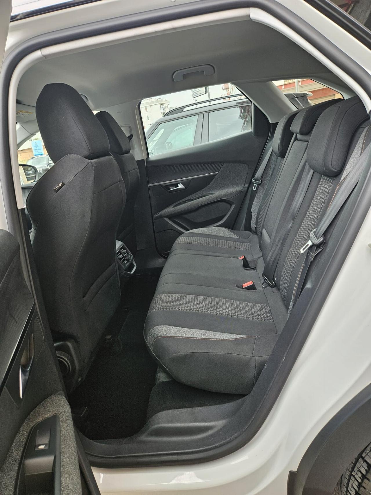 Peugeot 3008 1.6 BlueHDi 130cv AUTOMATICA FULL