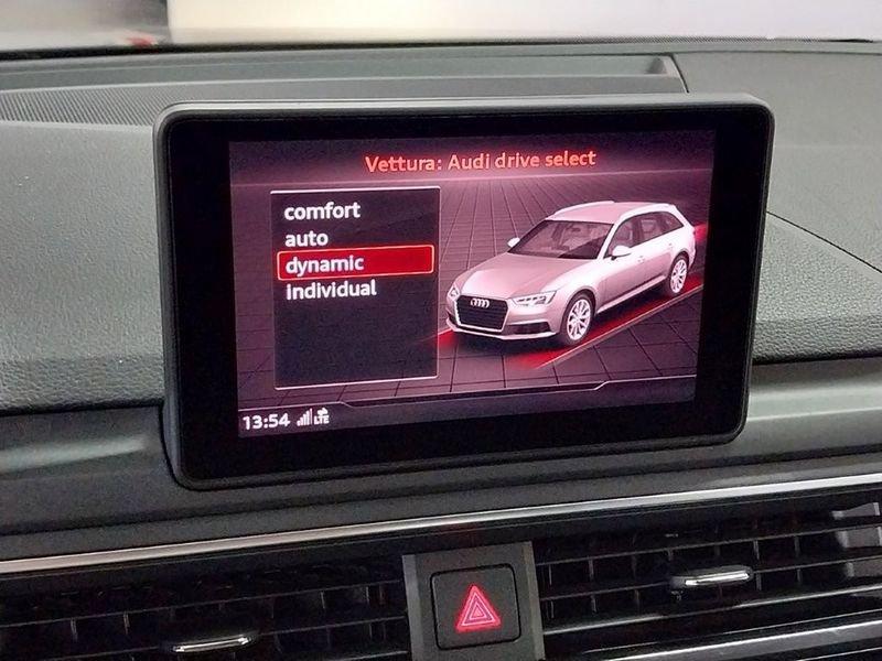 Audi A4 V 2016 Avant Avant 30 2.0 TDI 122cv Sport S tronic