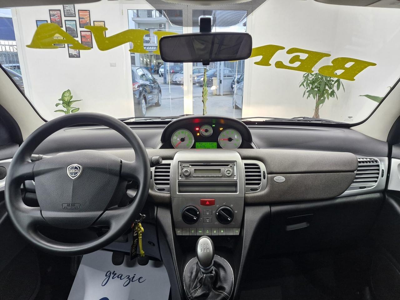 LANCIA YPSILON 1.2 BENZINA ORO PLUS 2009 160000KM