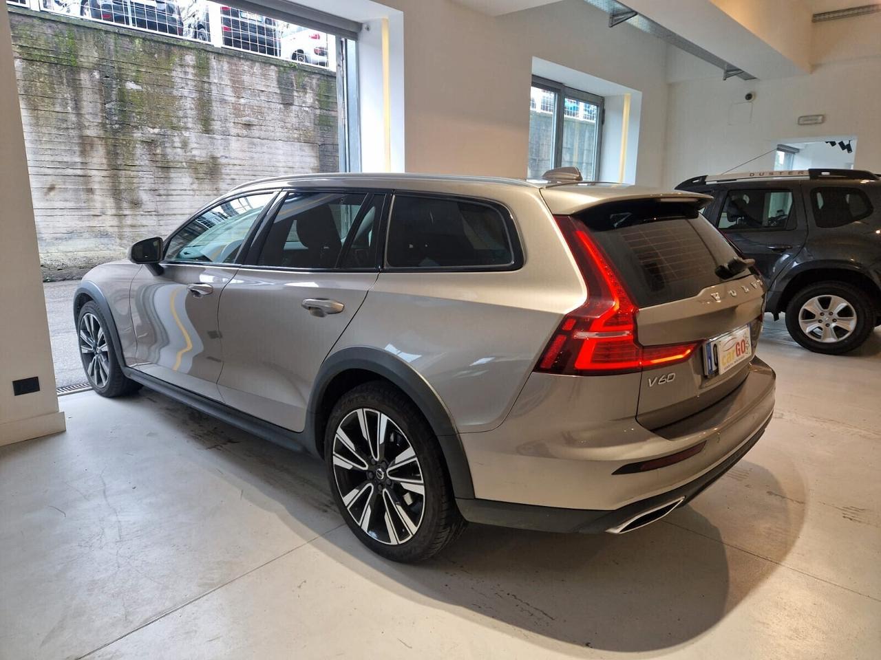 Volvo V60 Cross Country V60 Cross Country D4 AWD Geartronic Business Pro