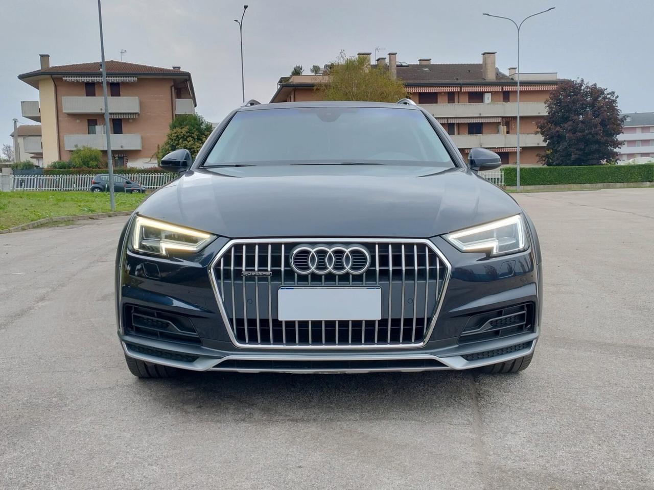 Audi A4 allroad 2.0tdi 190cv Auto TAGLIANDI UFFICIALI