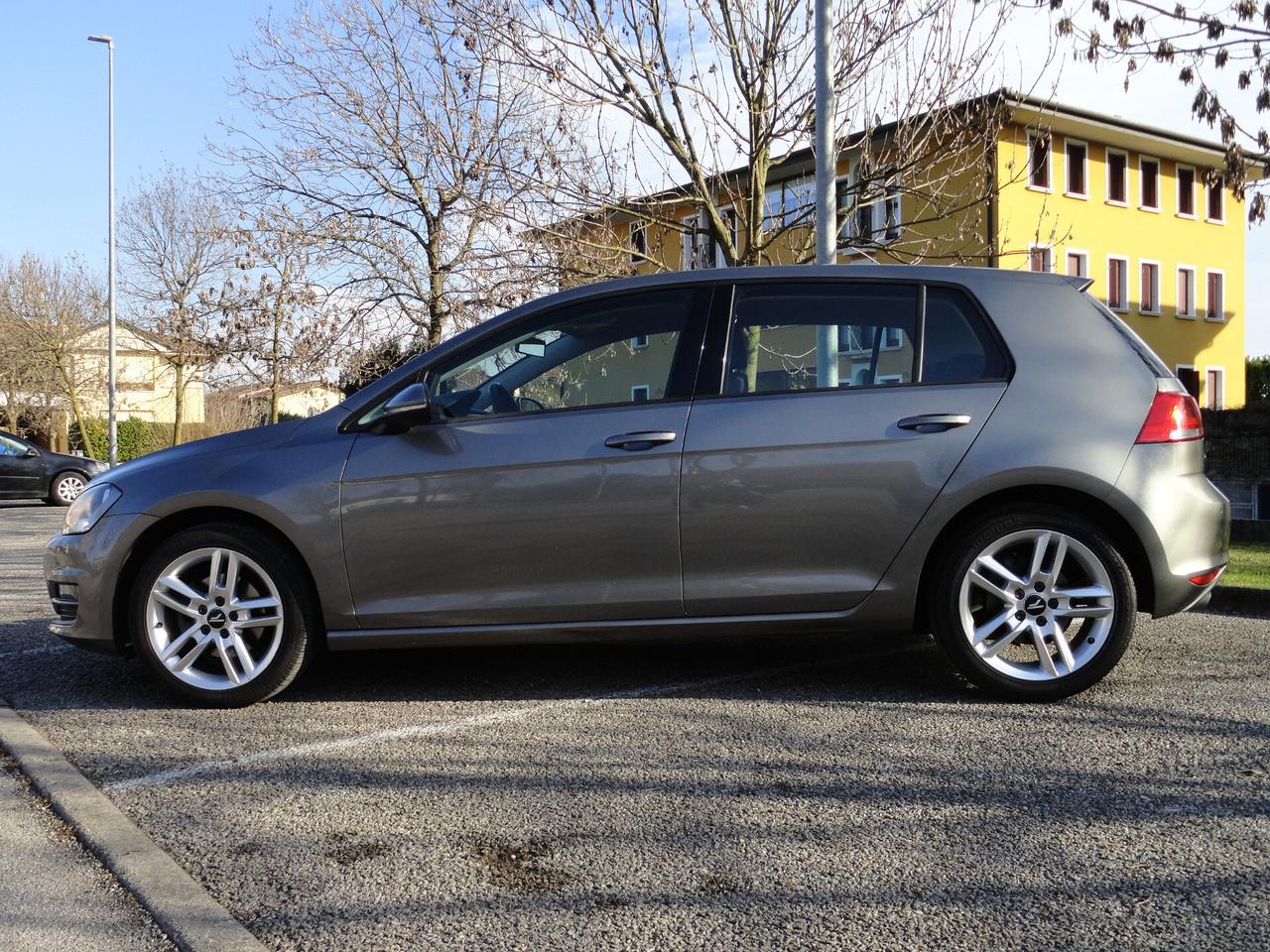 Volkswagen Golf Variant 1.6 TDI 110 CV DSG Comfortline BlueMotion Tech.