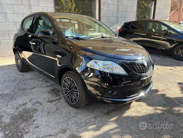 LANCIA Ypsilon 1.0 FireFly 5 porte S&S Hybrid Go