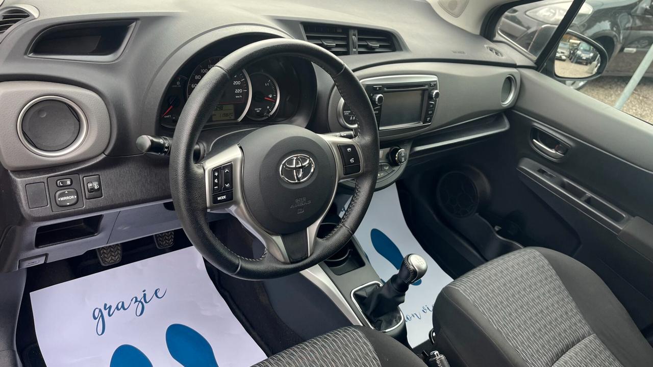 Toyota Yaris 1.0 5 porte neopatentati