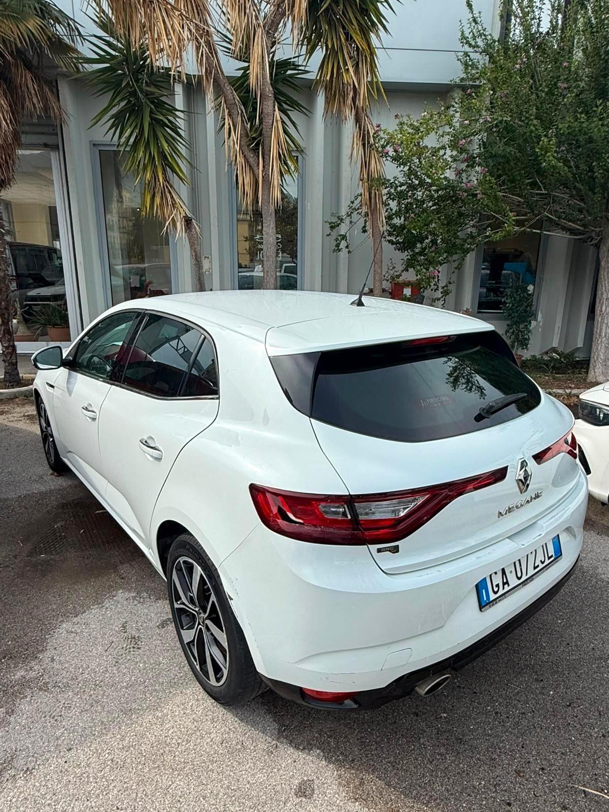 Renault Megane Mégane TCe 115 CV FAP Duel