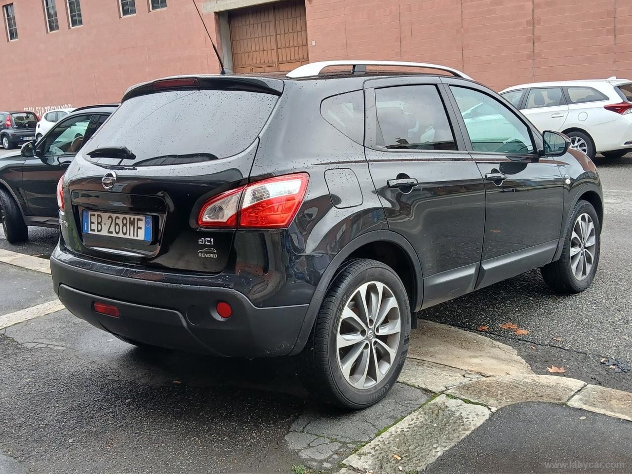 NISSAN Qashqai 2.0 dCi DPF Tekna