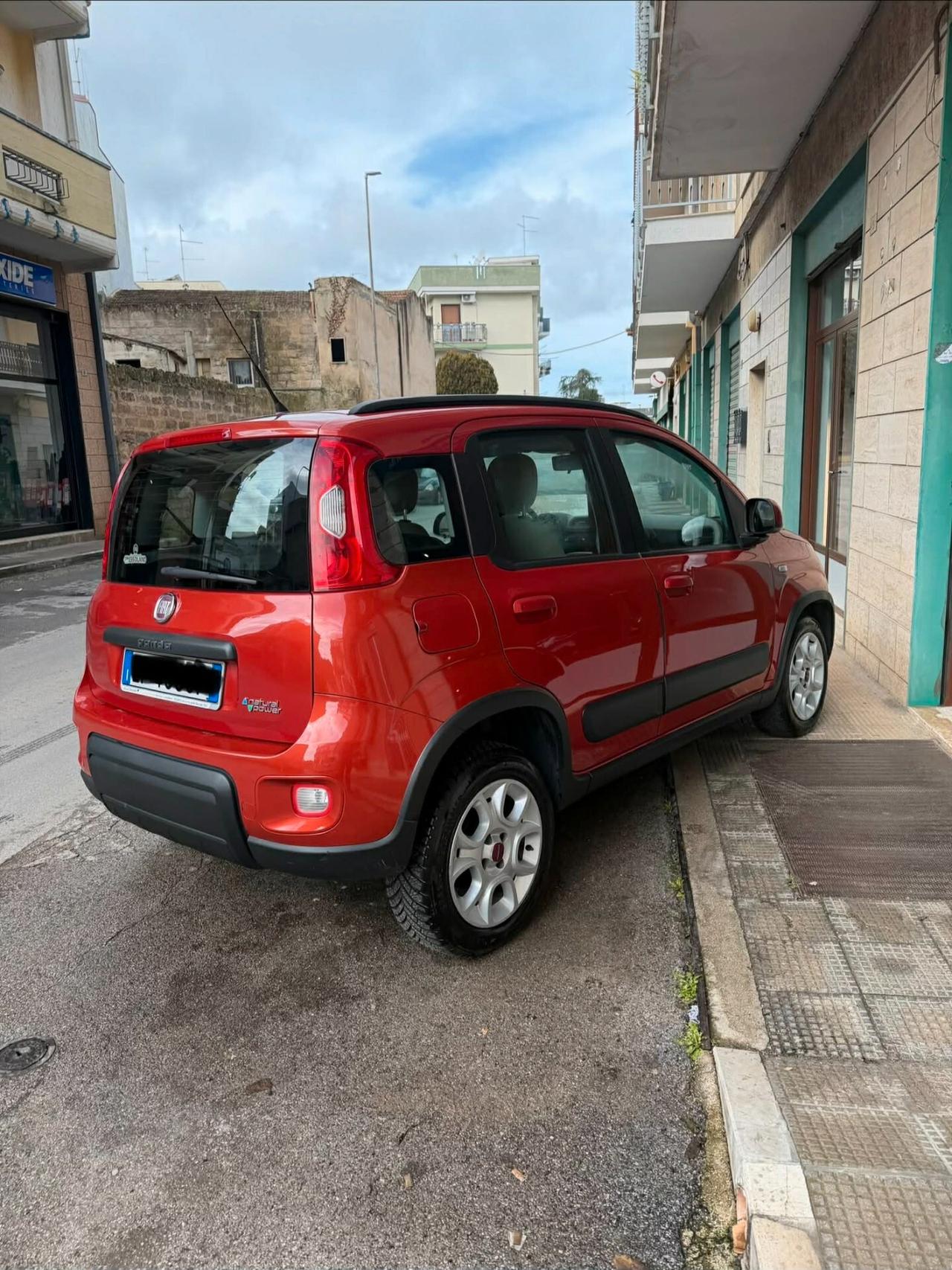 Fiat Panda 0.9 TwinAir Turbo Natural Power Trekking